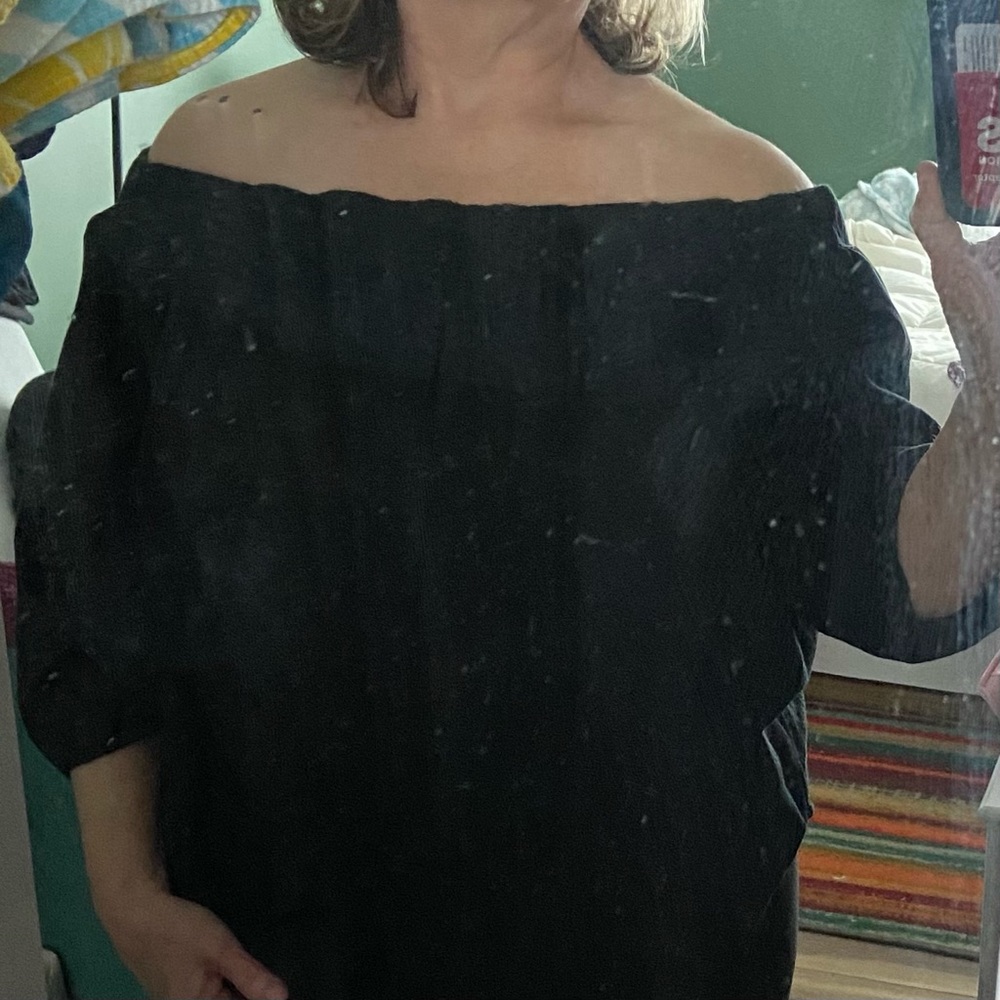 ☃️ Black linen off-the-shoulder CUTE top! Old Navy XL